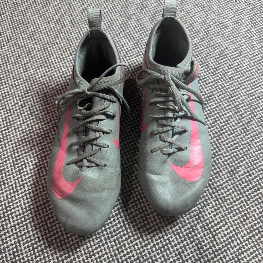 Nike Mercurial Kids Soccer Cleats Grey Pink AH7344-060 Size 4.5Y